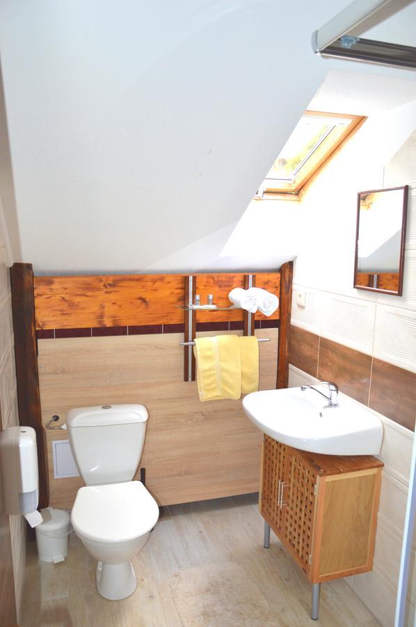 Pod Hradom Restaurant & Pension Topolcany Luaran gambar