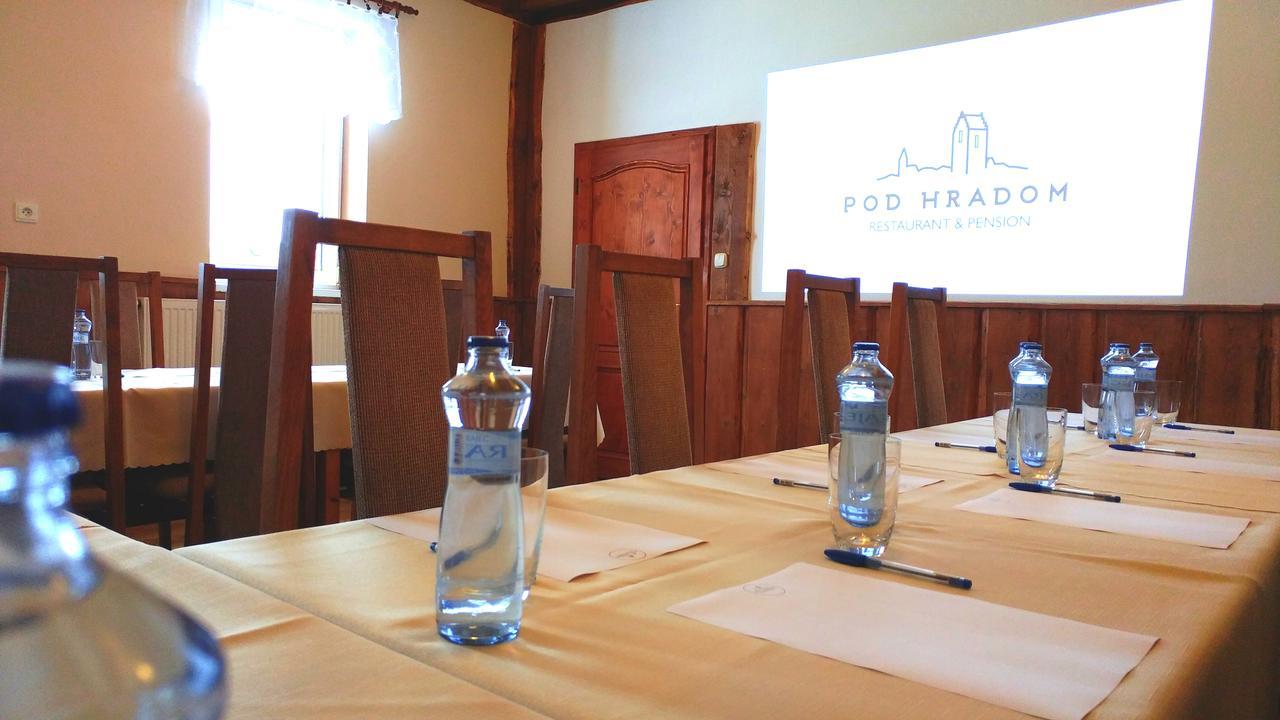 Pod Hradom Restaurant & Pension Topolcany Luaran gambar