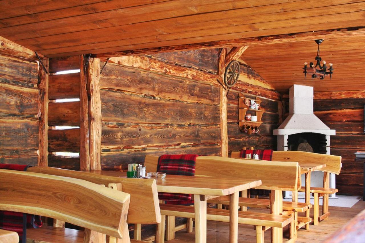 Pod Hradom Restaurant & Pension Topolcany Luaran gambar